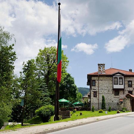 Отель Petko Takov'S House Смолян Экстерьер фото