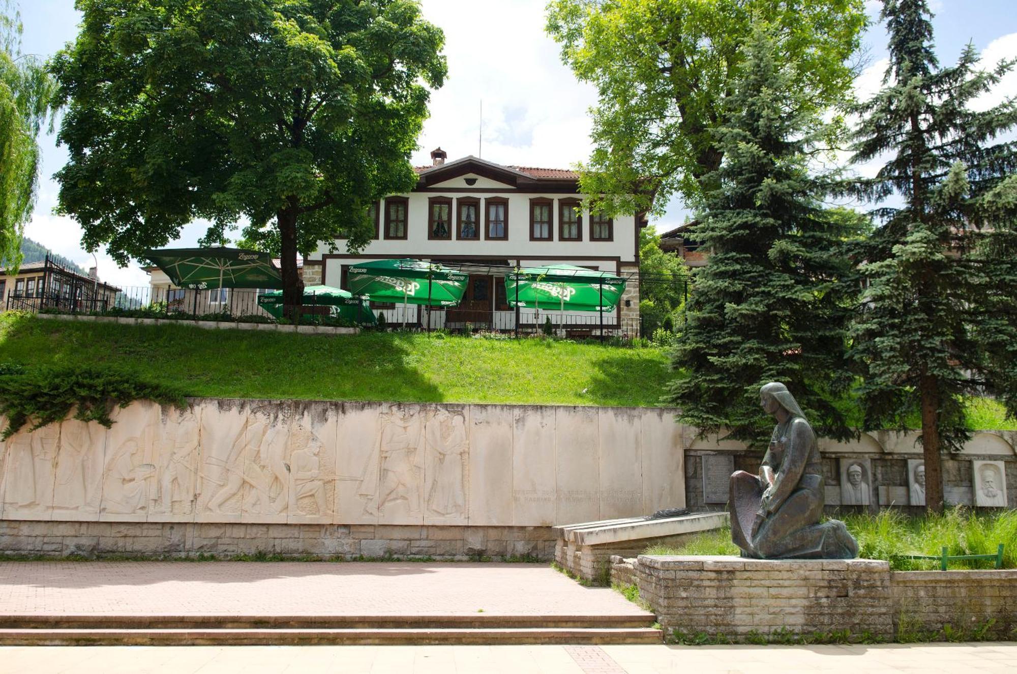 Отель Petko Takov'S House Смолян Экстерьер фото